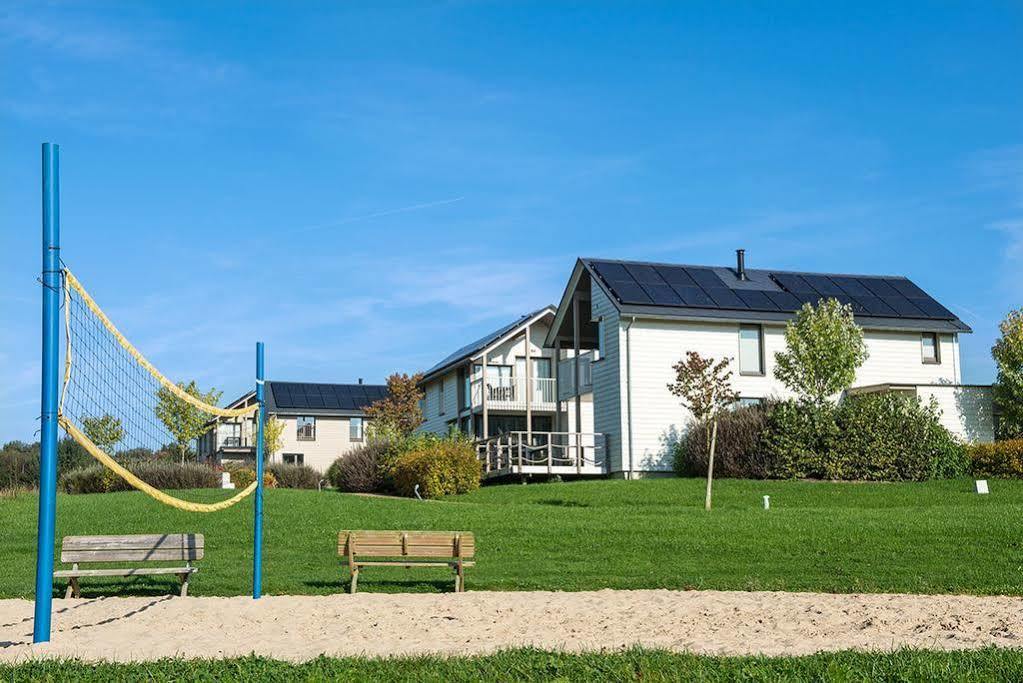Golden Lakes Village Ardennes Boussu-lez-Walcourt Bagian luar foto