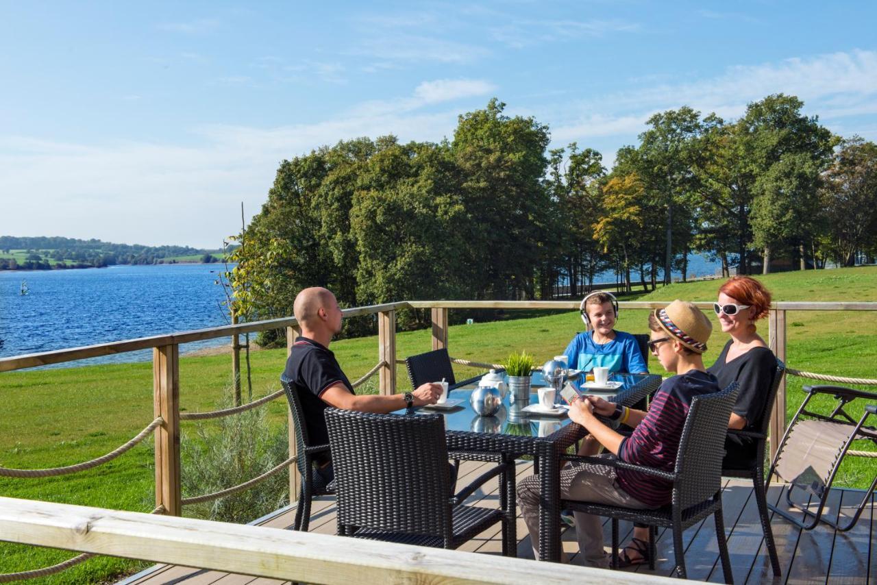 Golden Lakes Village Ardennes Boussu-lez-Walcourt Bagian luar foto