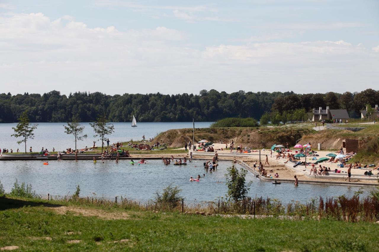 Golden Lakes Village Ardennes Boussu-lez-Walcourt Bagian luar foto